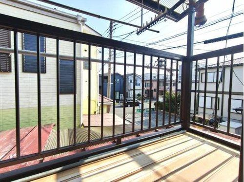 越谷市弥十郎　中古戸建のバルコニー|日当たりサンサンのバルコニー！