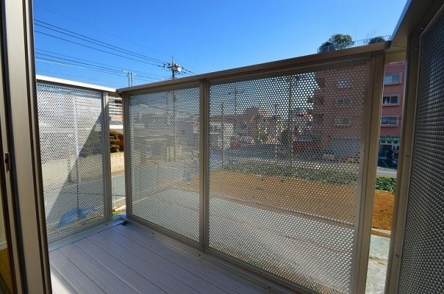 ステラ南鳩ヶ谷のバルコニー|別号室の参考写真です。