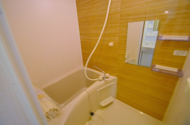ステラ南鳩ヶ谷の浴室|別号室の参考写真です。