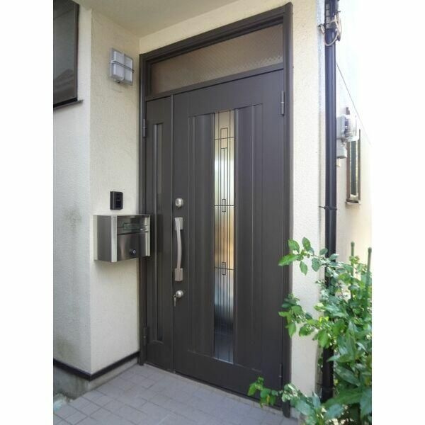 西小岩３丁目貸家のエントランス