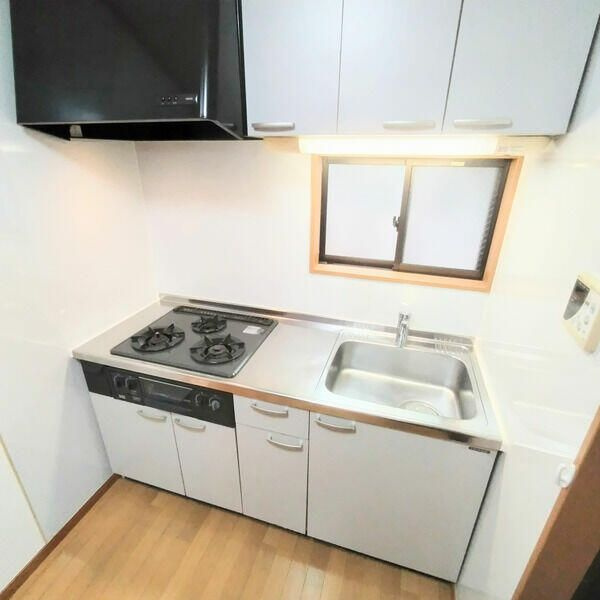西小岩３丁目貸家のキッチン