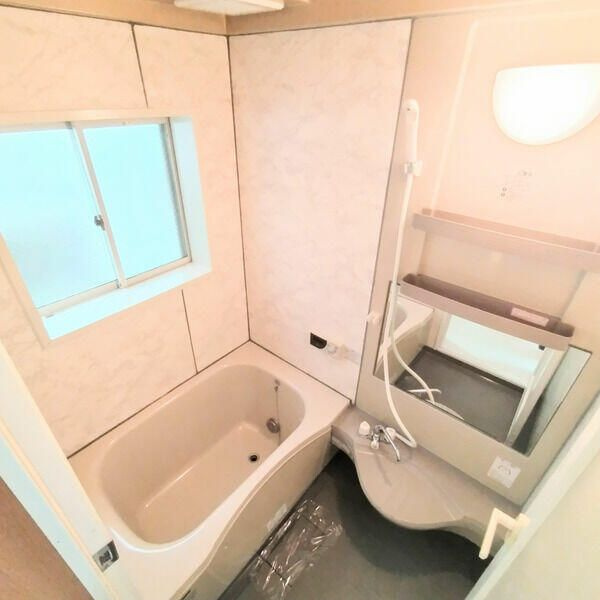 西小岩３丁目貸家の浴室