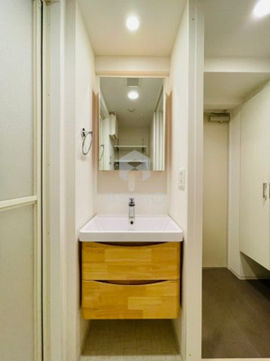 【洗面所】 | セレニテ谷町カルム | 同マンション別部屋　参考写真