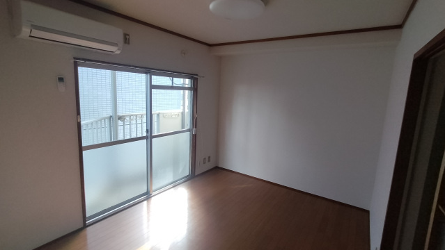 パークハイム神田の居間・リビング