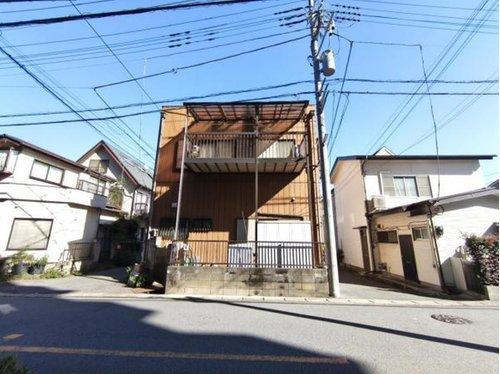 越谷市蒲生４丁目　中古戸建の外観|3方角地で開放感がすごい！