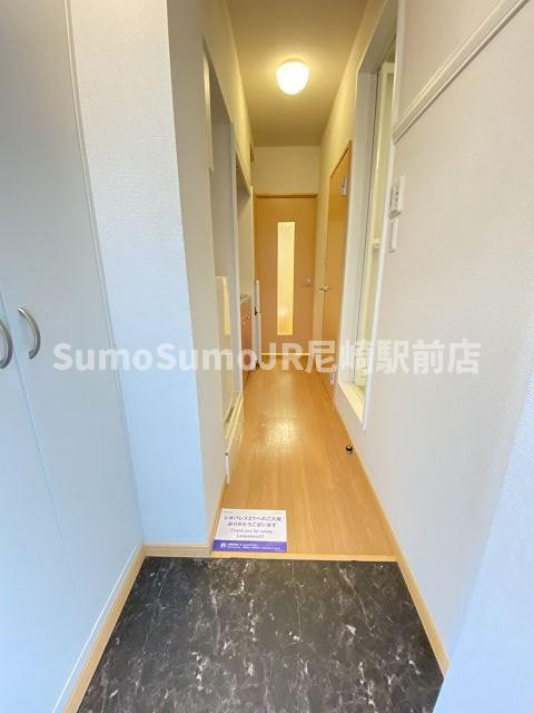 レオパレス長洲西通の玄関