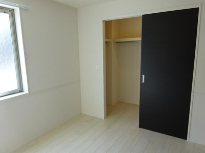 【寝室】 | グランドソレイユ（熊之庄） | ※写真は別号室