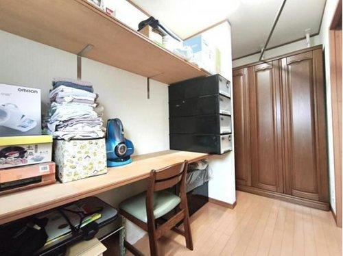 越谷市東越谷８丁目　中古戸建のその他|大型4帖のフリースペース！勉強やテレワークに！