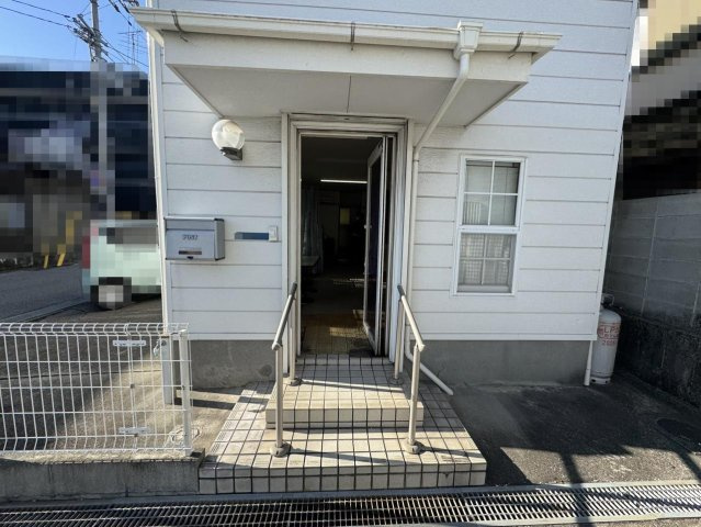【玄関】 | 高知市仲田町