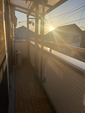 さいたま市見沼区大字南中丸のその他|バルコニーには屋根付き！急な雨でも安心！朝日もサンサン！！