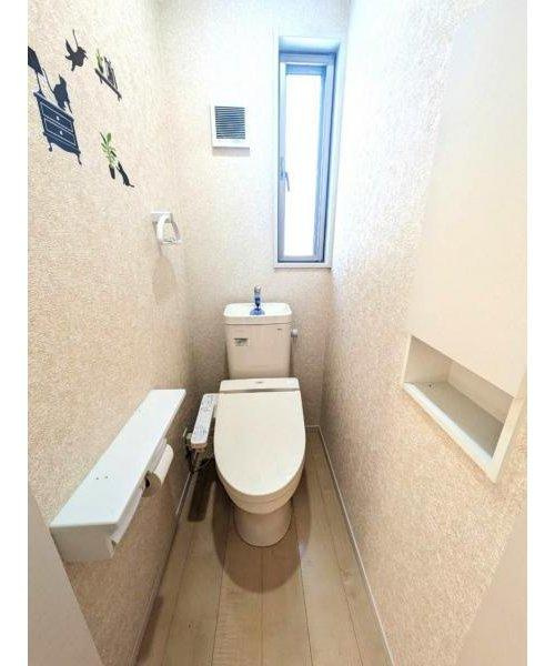 さいたま市見沼区大字南中丸のトイレ|トイレも収納があり！