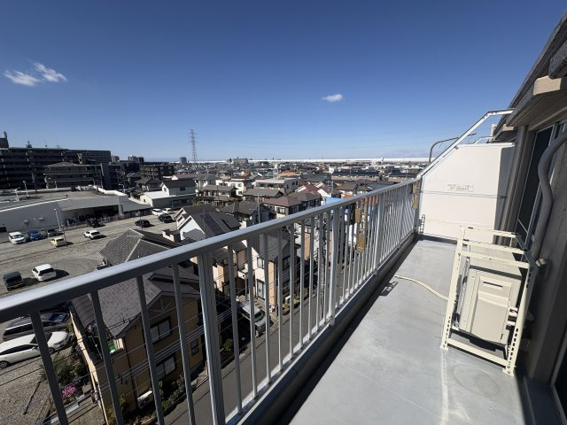草加松原プリンスハイツの展望|6階部分で眺めもいいです