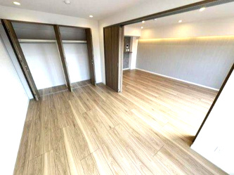 草加松原プリンスハイツの洋室