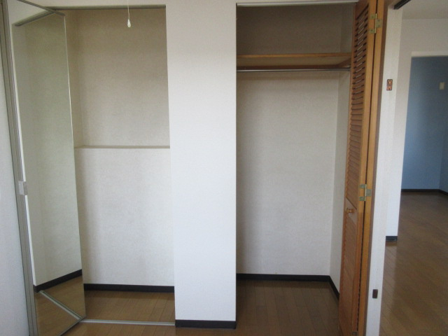 T-フラット1112の収納