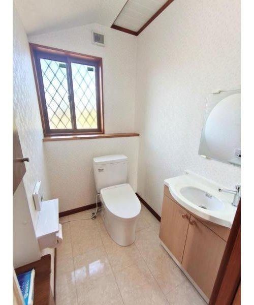 越谷市大字増林　中古戸建のトイレ|トイレも手洗い付でセレブ！！