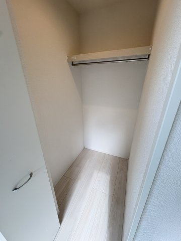 越谷市東越谷　新築戸建ての収納