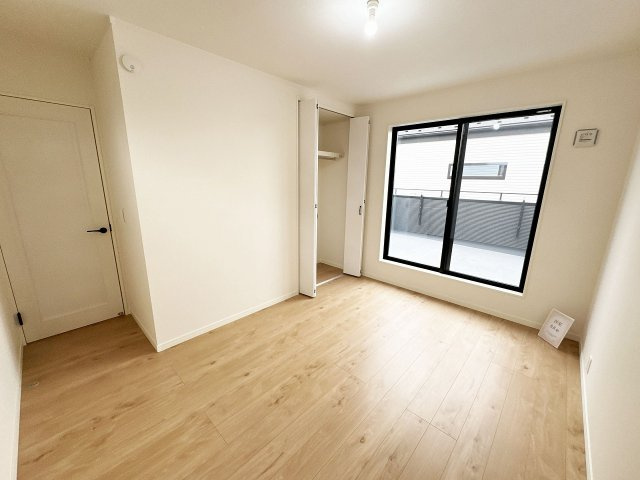 【洋室】 | トラストステージ×カラーズ　富士見市針ヶ谷2丁目8期　全3棟 | 【洋室/6.6帖】