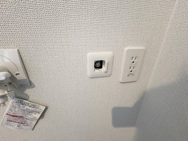 越谷市伊原●新田駅24分の独立洗面台|ガス式の乾燥機も設置出来るガス栓付き
敷地36.64坪間口10ｍの開放的な邸宅