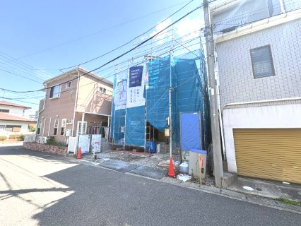 越谷市瓦曽根　新築戸建ての外観|駅近でこの立地、出て来ないですよ