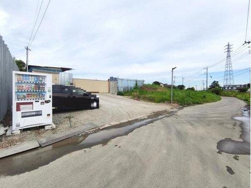 さいたま市岩槻区大字黒谷　土地の前面道路含む現地写真|入口も広々！