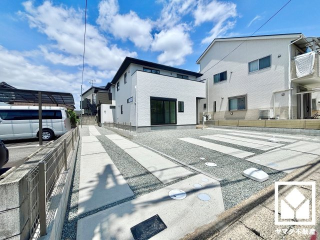 伏見区醍醐南里町　1期　1号棟の外観