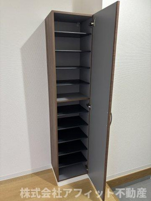 【玄関】 | ミーティアB棟 | シューズボックス