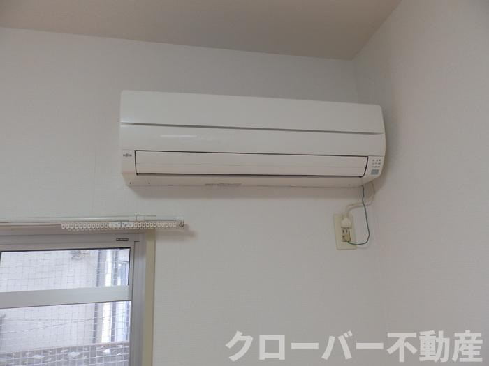 ピュアハイツ生野の洋室|洋室備付エアコン