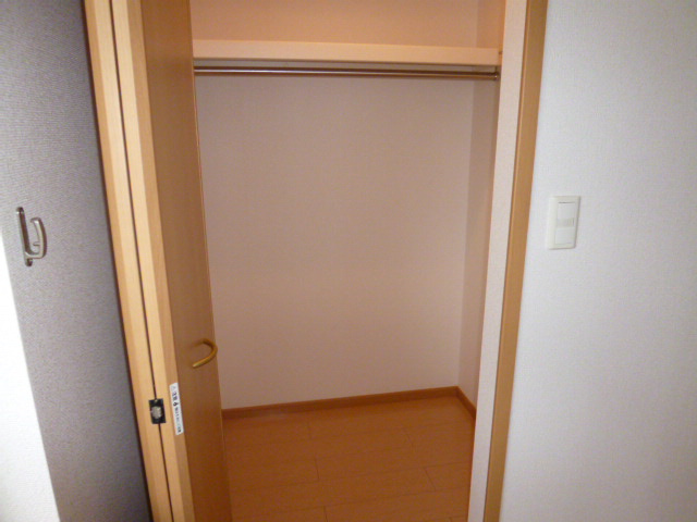 カルム・プロムナードBの収納|ウォークインクローゼット