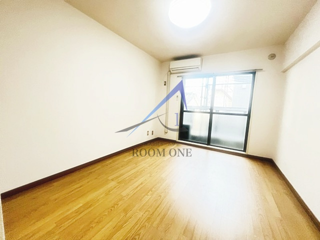 パレ・クレール白山の居間・リビング|洋室のお部屋です。