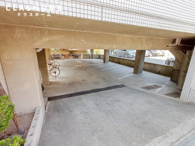 ルートヒルⅣ　　　刈谷市近郊の賃貸はクラスホームの駐車場