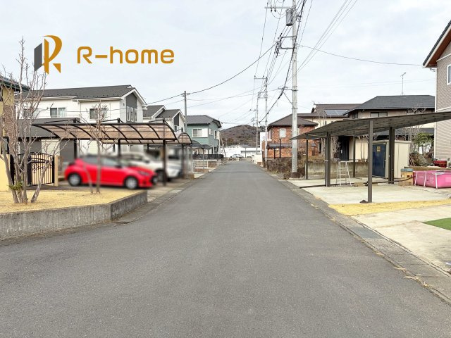 桜川市東桜川第1　新築戸建て　1号棟の前面道路含む現地写真|周辺環境も併せて案内致します♪
閑静な住宅地で笑顔あふれる新生活！
ぜひ現地へお越しください♪