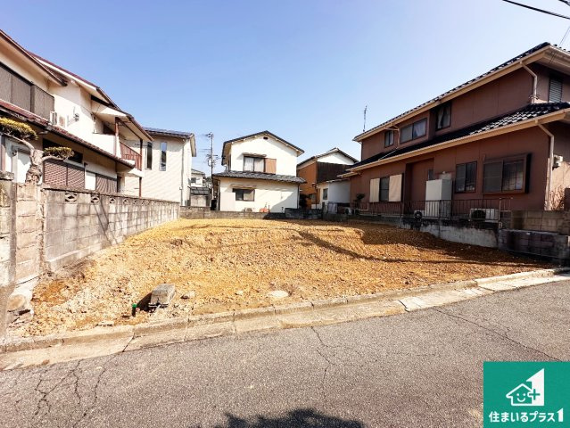 加古川市平岡町新在家　売土地の外観|周辺は落ち着いた街並みの住宅地！子育てがしやすい住環境です！現地でしかわからない事もございます。是非一度ご覧ください。