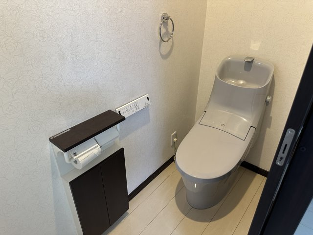 松戸市常盤平陣屋前貸家のトイレ