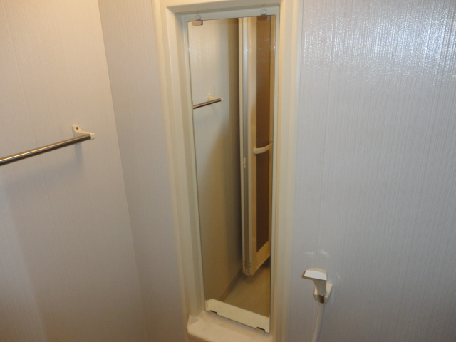 ティエドゥールⅠのその他|浴室鏡