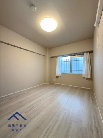 イトーピア大橋マンションの洋室