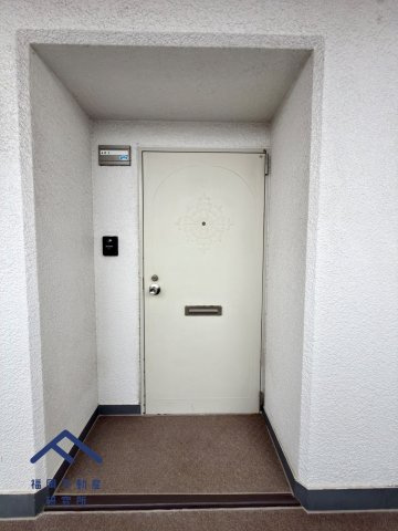 イトーピア大橋マンションの玄関