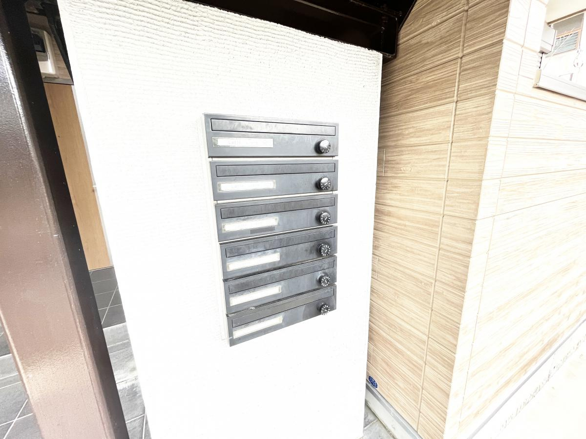 Latte Libroのその他|専用ポストございます♪