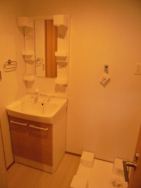 Latte Libroの洗面所|シャワー付き洗面台♪