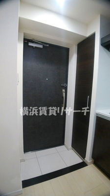 【玄関】 | ラフィスタ横浜吉野町