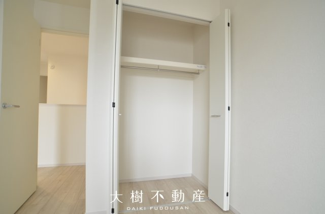 【洋室】 | 座間市立野台３丁目 新築戸建て 全3棟【仲介手数料無料】 | 2階　洋室3　クローゼット