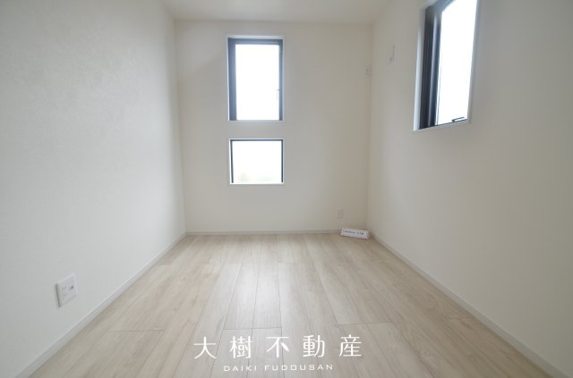 【洋室】 | 座間市立野台３丁目 新築戸建て 全3棟【仲介手数料無料】 | 2階　洋室4