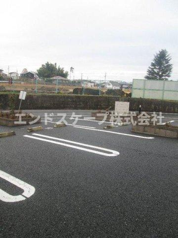 アルルリスボーアの駐車場|高崎、前橋のお部屋探しはエンドスケープまで！お客様の理想お聞かせ下さい♪