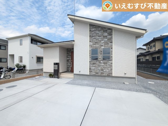 BLOOMING GARDEN　行田市谷郷の外観