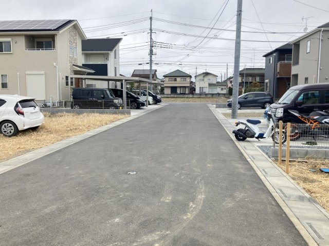 BLOOMING GARDEN　行田市谷郷の前面道路含む現地写真