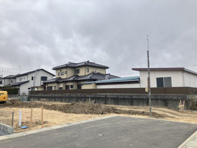 BLOOMING GARDEN　行田市谷郷の前面道路含む現地写真