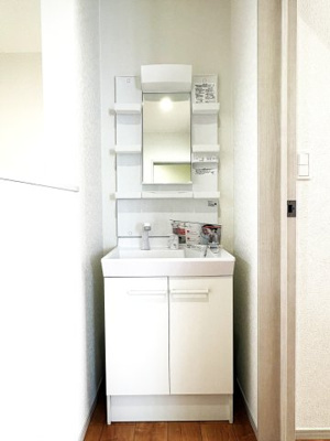 【独立洗面台】 | 久喜市久喜東１丁目新築戸建 | ２階洗面台