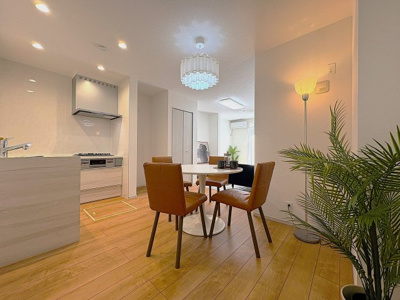 【居間・リビング】 | 久喜市久喜東１丁目新築戸建