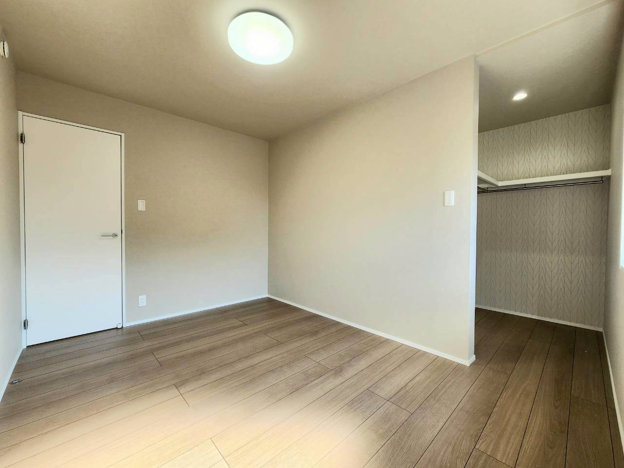 RESET HOUSE－リセットハウス－小倉北区小文字の洋室|1階6帖洋室です♪