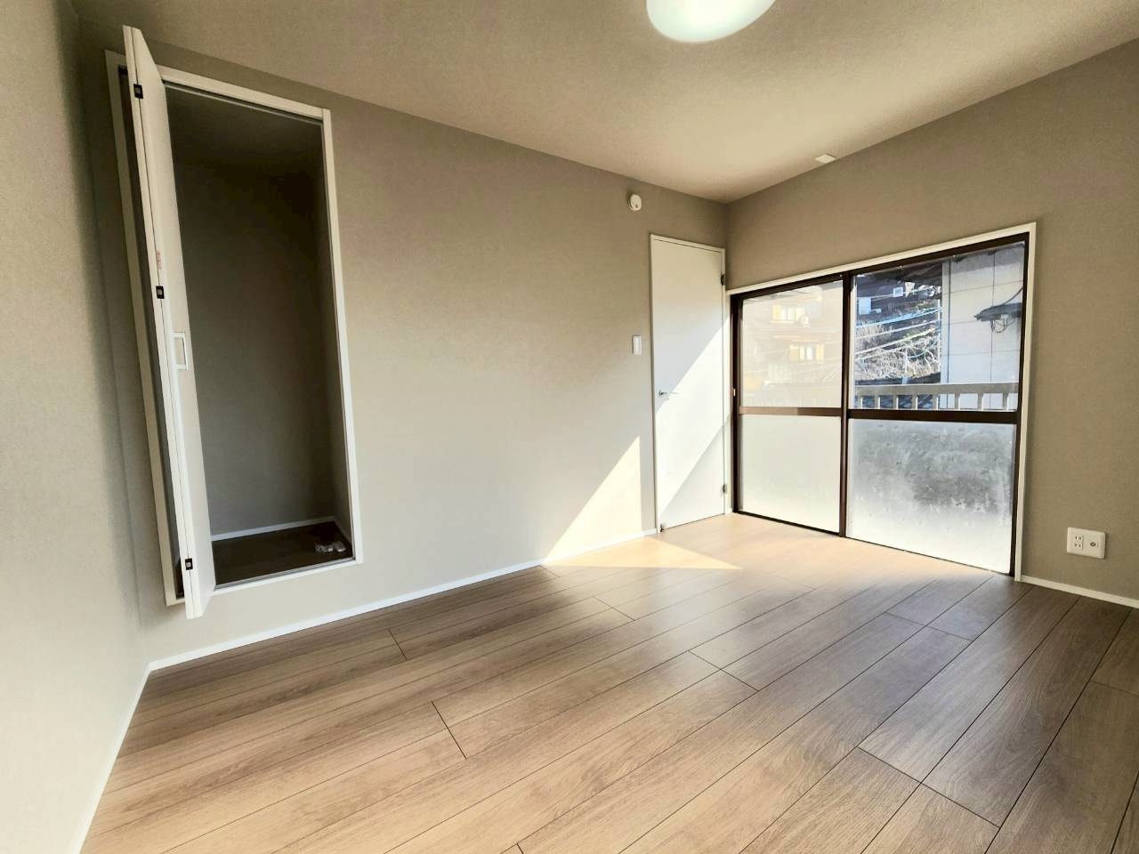 【洋室】の画像