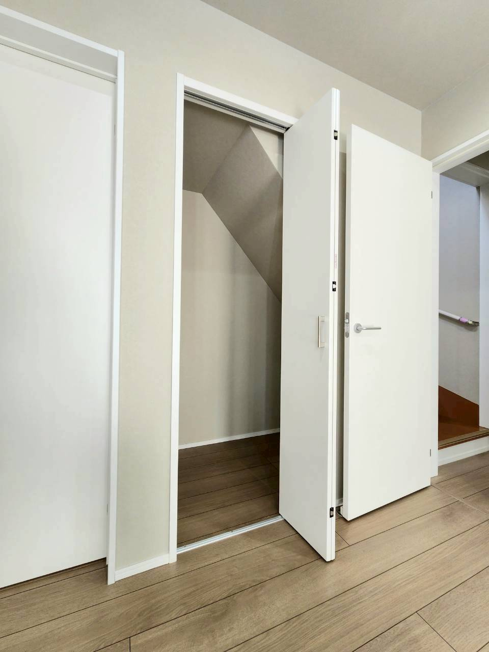 【居間・リビング】の画像